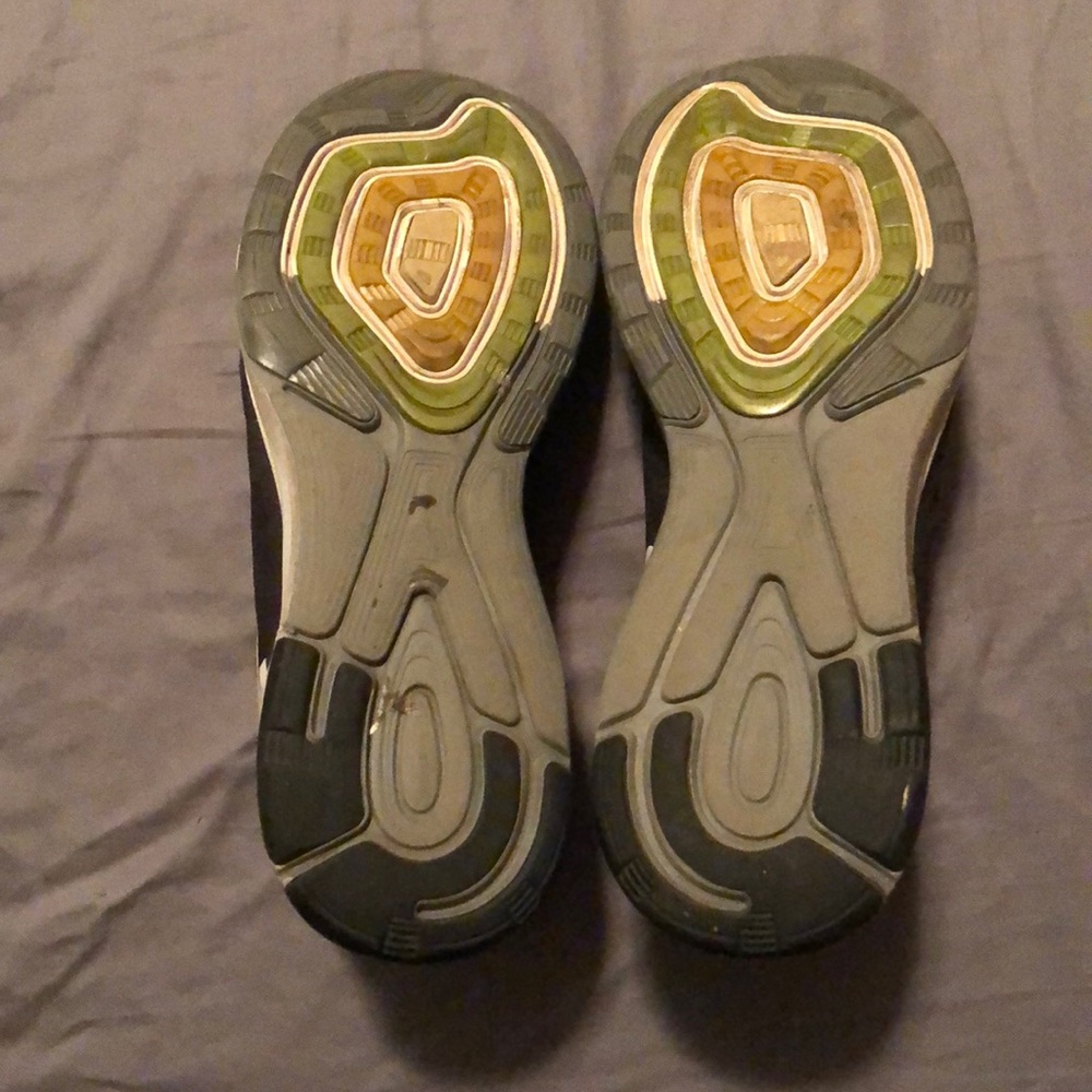 Used Nike’s - Picture 3 of 3